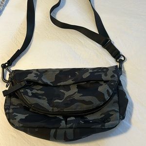 Lululemon all night festival bag